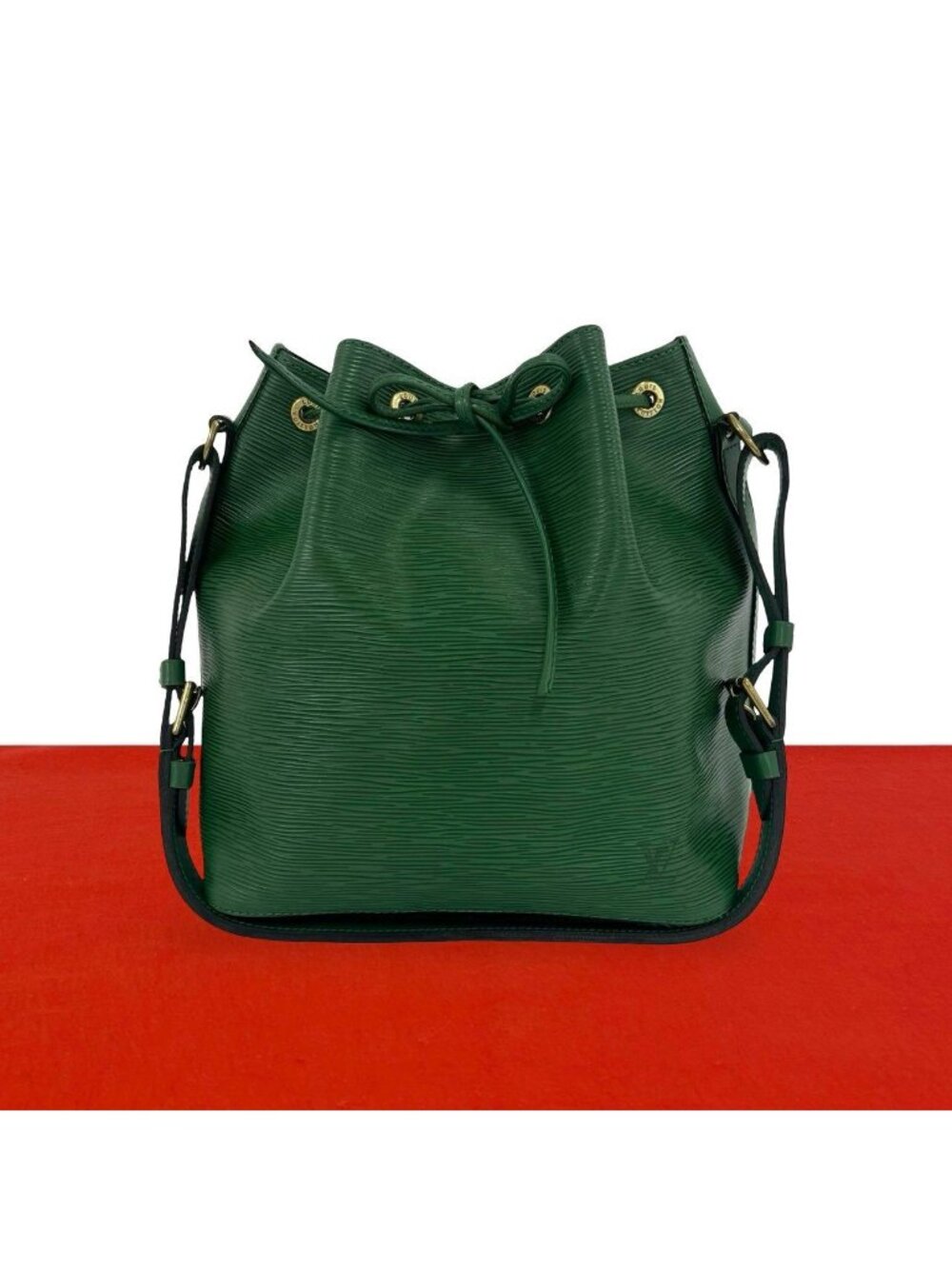 Louis Vuitton Vintage Petit Noe Epi Leather Drawstring Shoulder Bag Borneo Green
